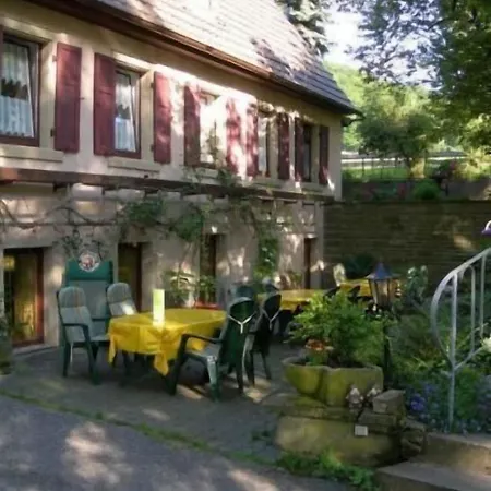 Zur Oelmuehle בית הארחה 3*