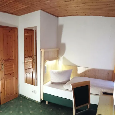 בית הארחה Zur Oelmuehle 3*